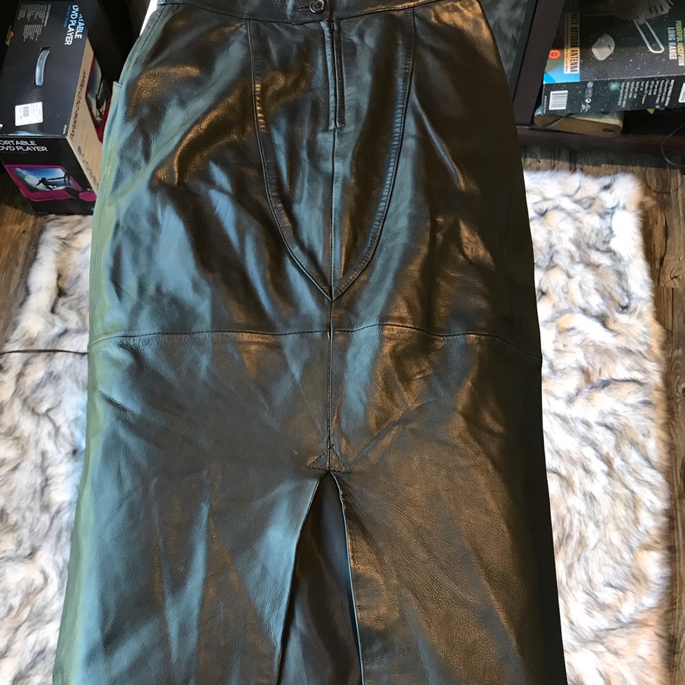 Full Length 100% Black Leather Size 10 Skirt